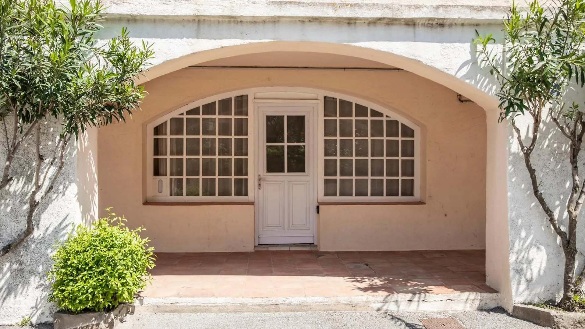 Appartement 30 M De La Plage Grimaud Apartment